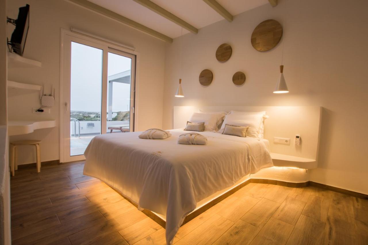 Theros Luxury Villas Damatria Exterior photo