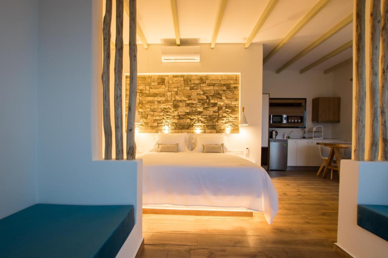 Theros Luxury Villas Damatria Exterior photo